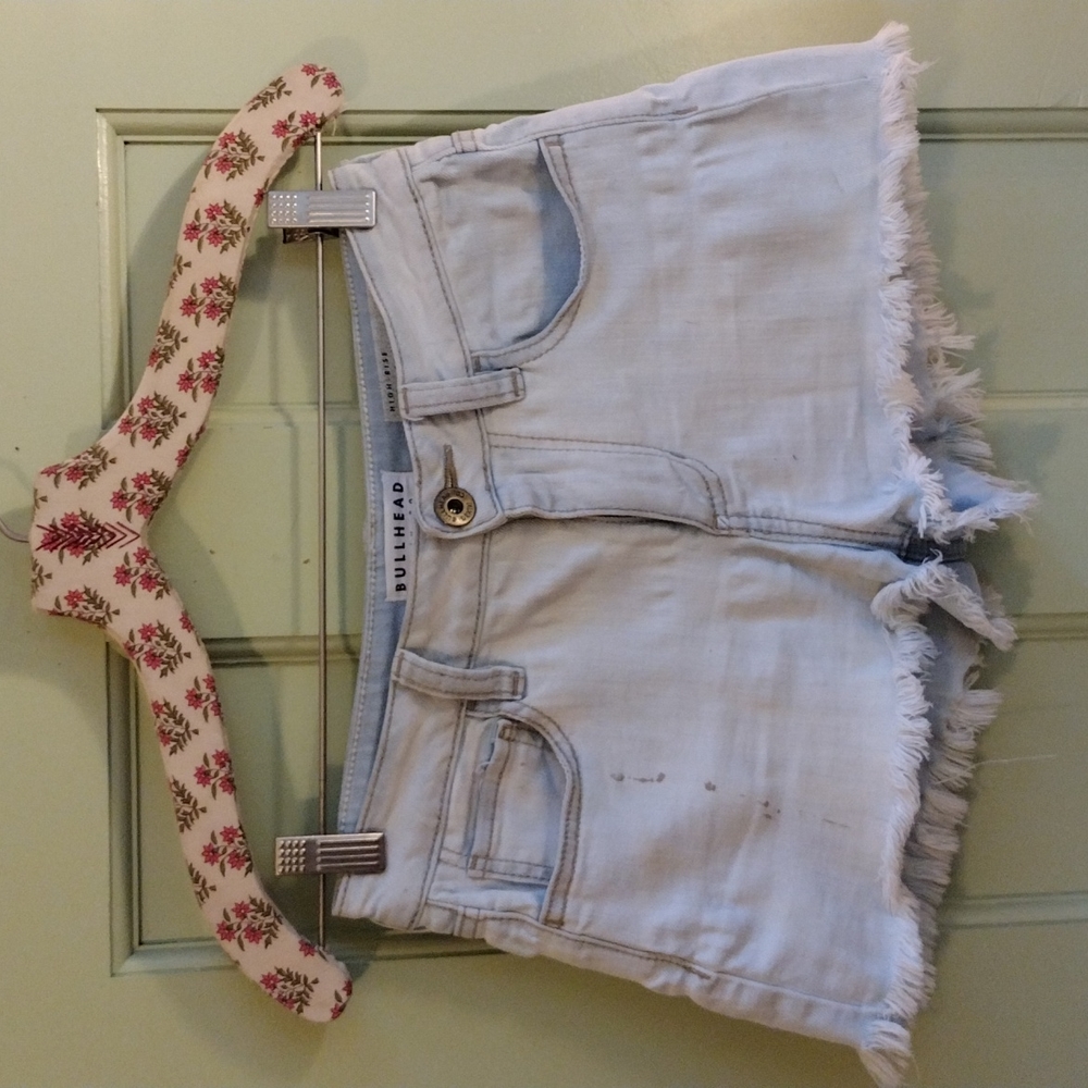 Bullhead Denim Co. Size 3 high rise short short